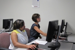 Photo of two Participants at the DelDHub Preview