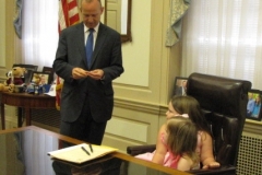 Photo of Governor Jack Markell with Citizens, 2012